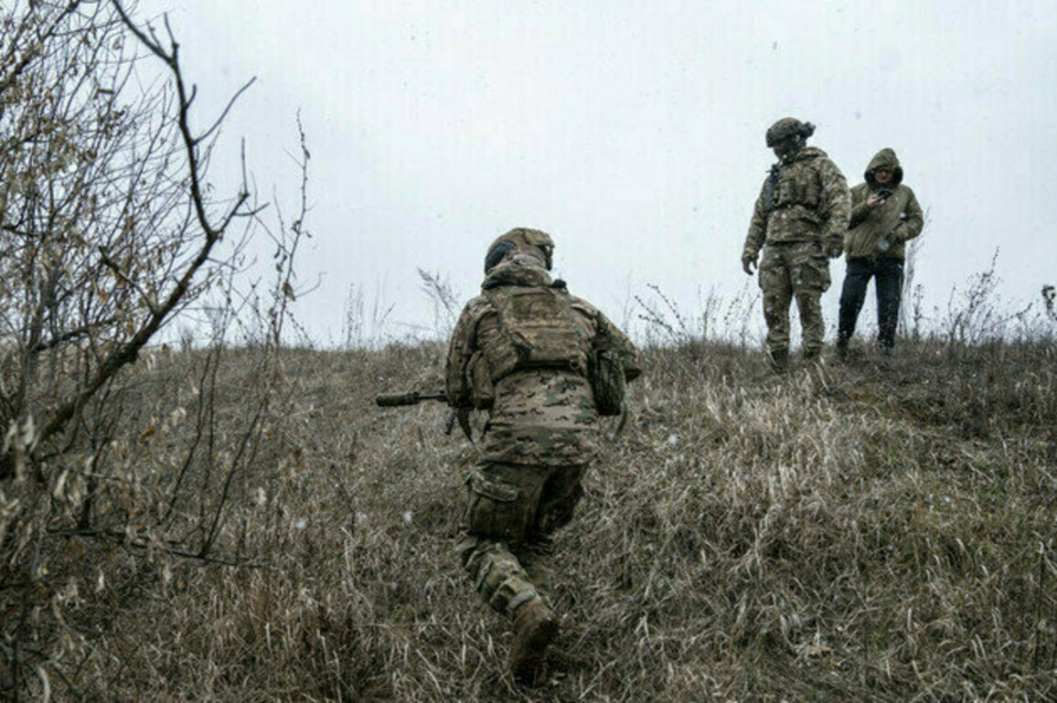 Ukrainians fear frontline encirclement  CNN