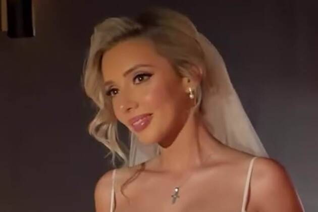 Love Island Australia star ties the knot and shows off massive diamond wedding ring