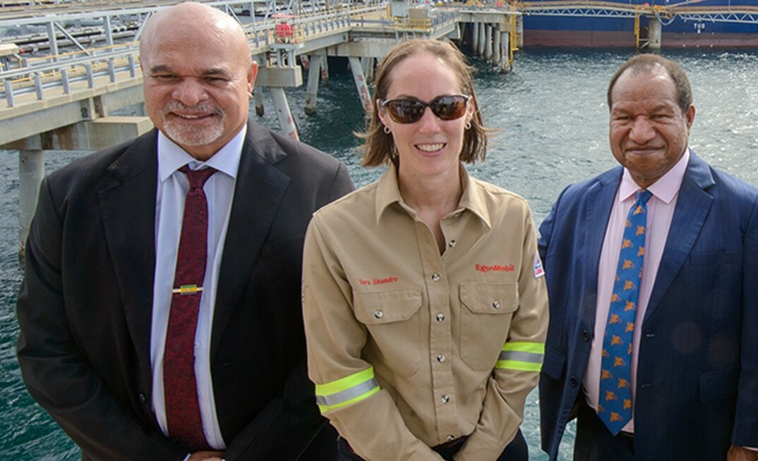 PNG's Dep PM John Rosso (left), with ExxonMobil's Tera Shandro and PNG PM James Marape