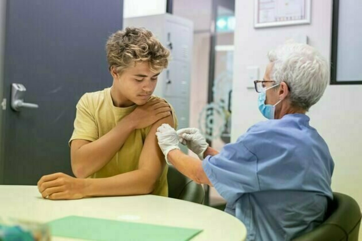 New cases of meningococcal disease have been detected. What are the symptoms? And who can get vaccinated?