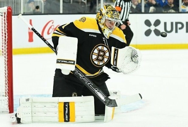 Bruins bid to halt slide in encounter vs. Penguins