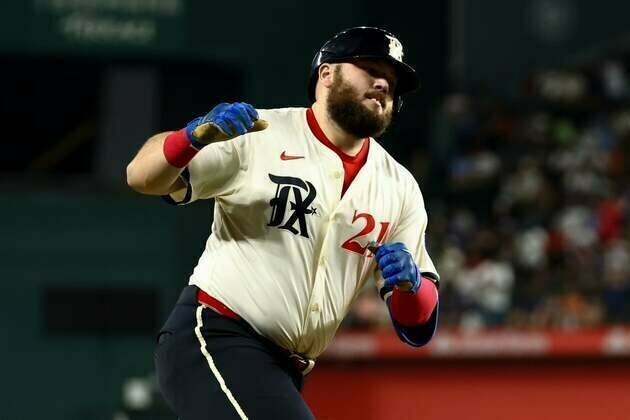 Rangers 1B Jake Burger to undergo wrist surgery