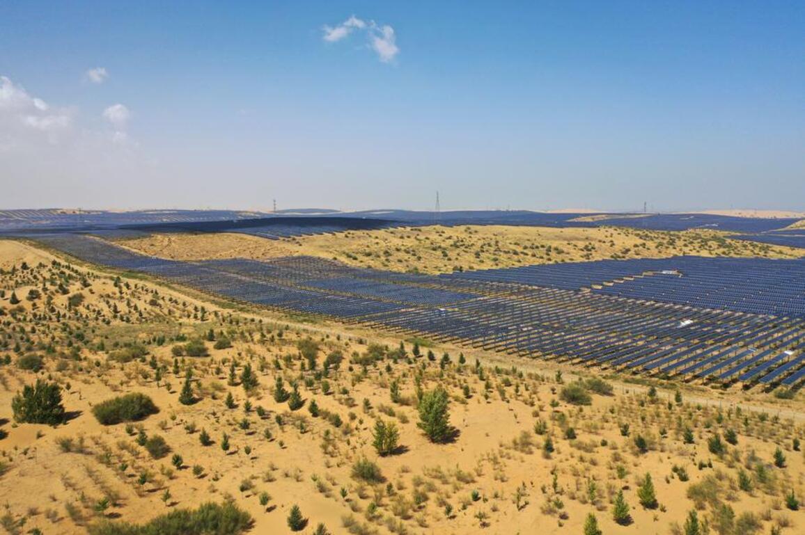 Solar power project transforms desert into energy hub