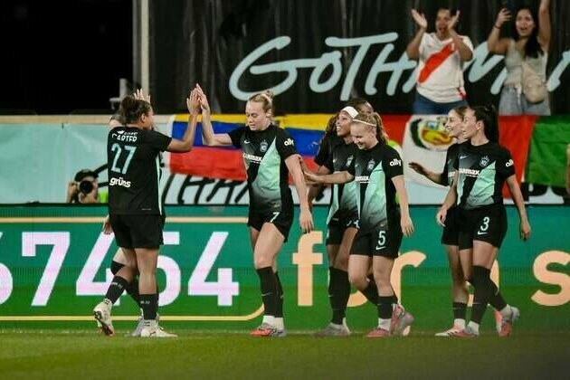 NWSL roundup: Current crush Stars, extend unbeaten streak
