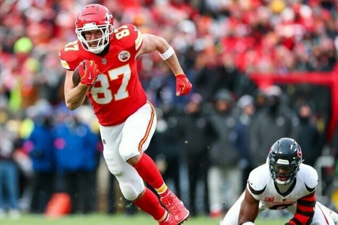Eleven Chiefs Appear in ESPN's "Best Draft Picks at Every Slot" List