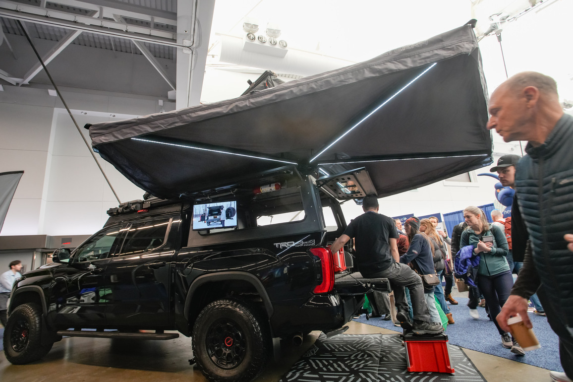 CANADA-VANCOUVER-OUTDOOR ADVENTURE & TRAVEL SHOW