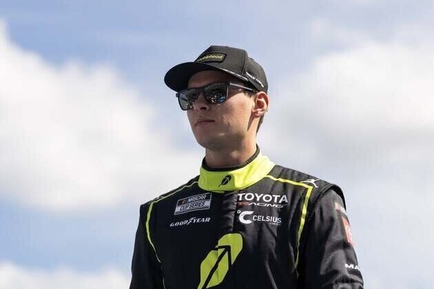 Corey Heim dominates, then holds off teammate for Rockingham win