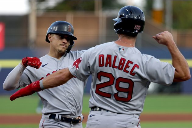 Red Sox beat Blue Jays as teams combine for eight homers