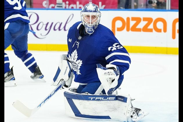 Maple Leafs come from behind to top Red Wings in Stockholm