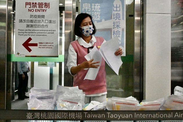 Taiwan, Largely Spared Since 2020, Now Fighting Small COVID Cluster