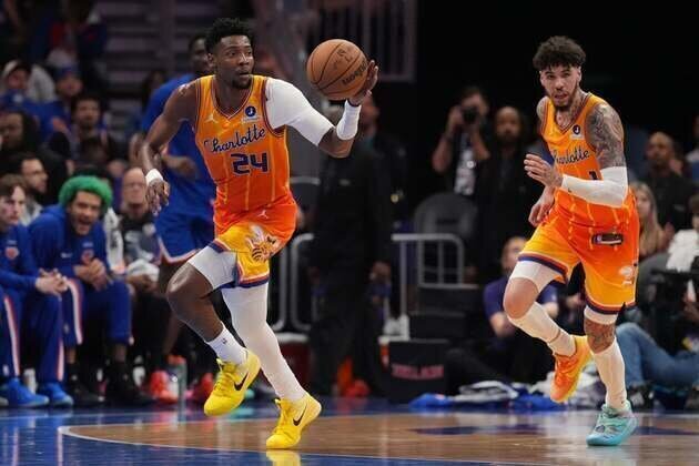 Hornets snap Knicks' win streak behind Kon Knueppel's big outing
