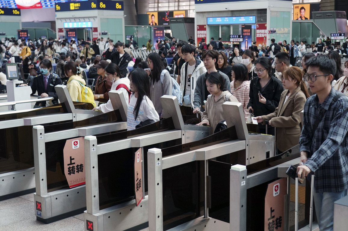 CHINA-FESTIVAL QINGMING-DOMESTIC TRAVEL-INCREASE (CN)