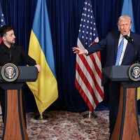 Trump says peace deal near, flags "one or two thorny issues" after Zelenskyy talks