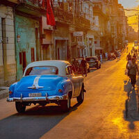 Queues lengthen at Cuban gas stations as app keeps motorists waiting