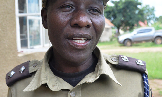 Cop guns down suspected adulterer Cop guns down suspected adulterer
