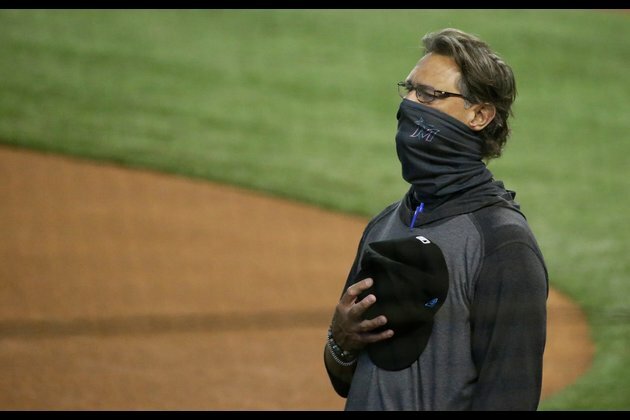 Mattingly's Marlins visit Yankees on verge on playoffs