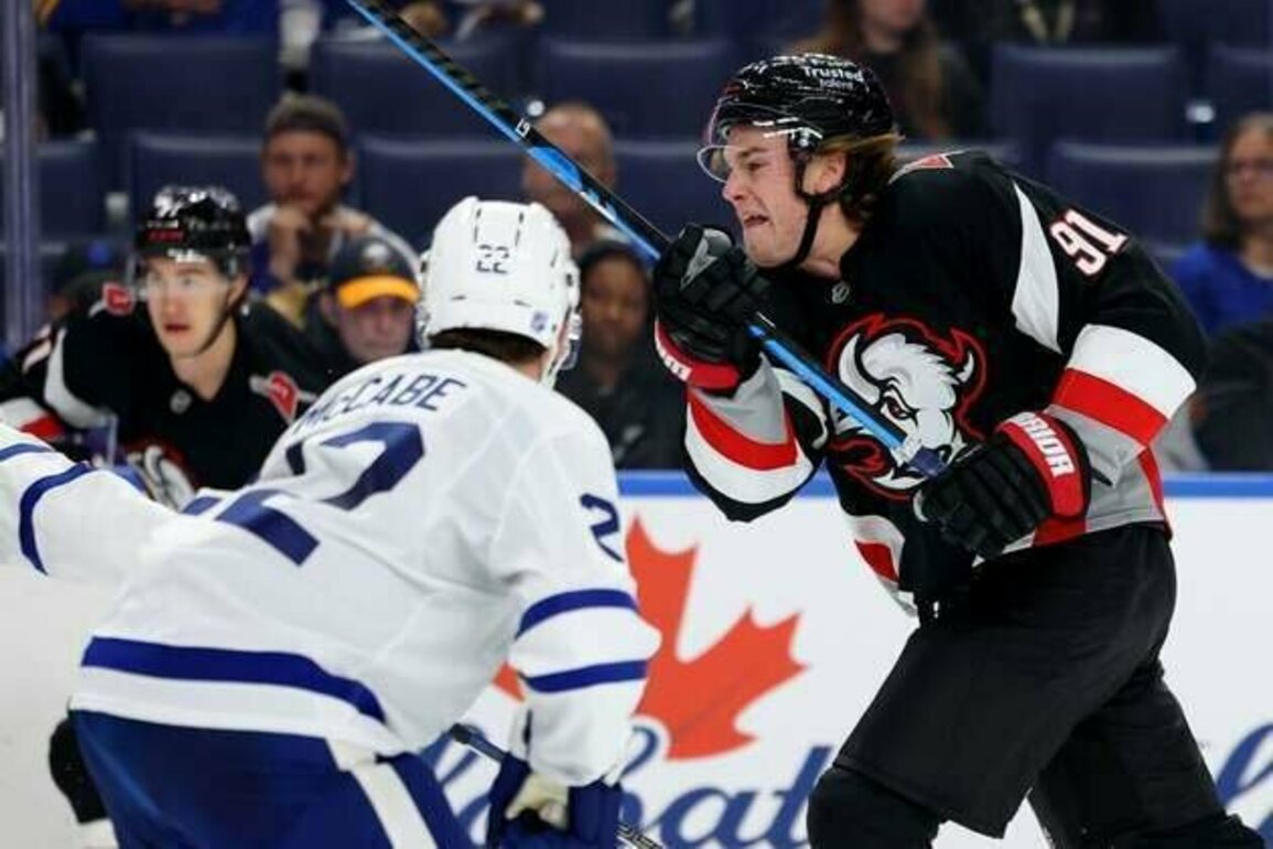 Mattias Samuelsson nets 2 as Sabres topple Maple Leafs