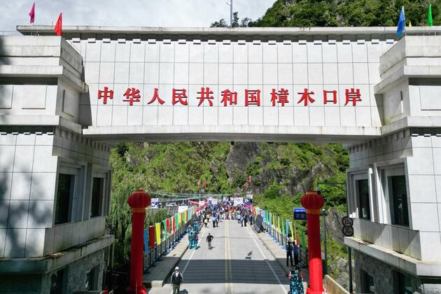 Revitalized China-Nepal border trade brings prosperity