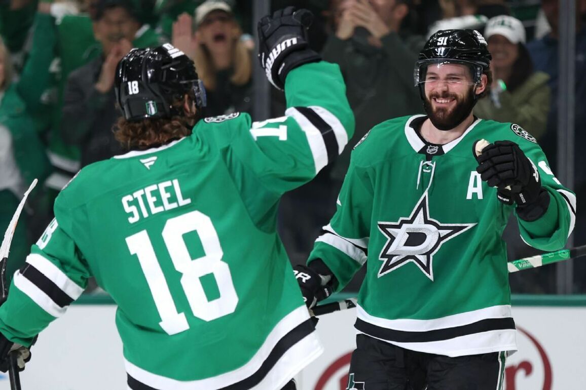 Stars score 3 power-play goals in 3rd, top Oilers in Game 1 - ESPN