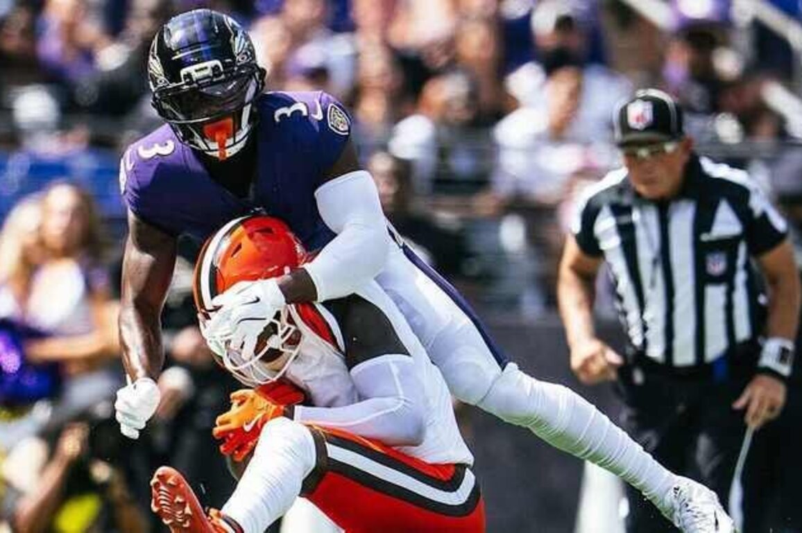 Chidobe Awuzie Is Making the Right Moves in the Ravens' Secondary