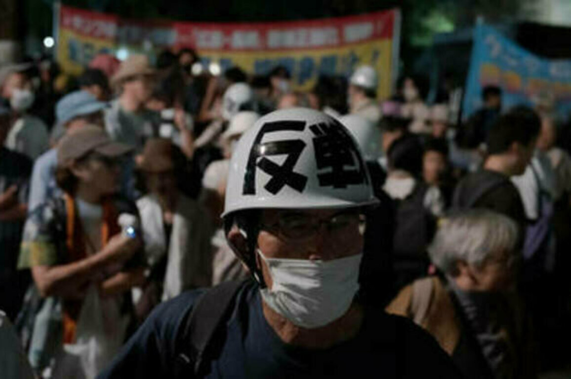 Hundreds protest US-Japan 'war alliance' at Hiroshima ceremony (VIDEO)