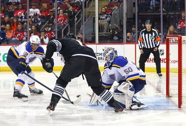 NHL roundup: Jordan Binnington sets Blues wins mark in shutout