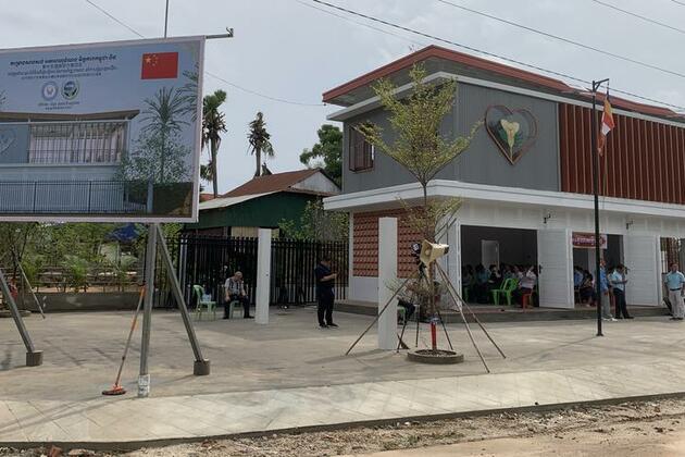 China's poverty alleviation project turns Cambodia's far-flung village into modern one