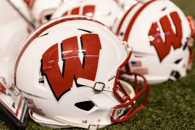 Police: Ex-Wisconsin WR Randle El linked to double homicide