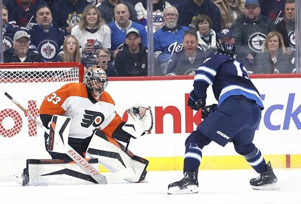 Flyers end Jets' franchise-record 8-game win streak