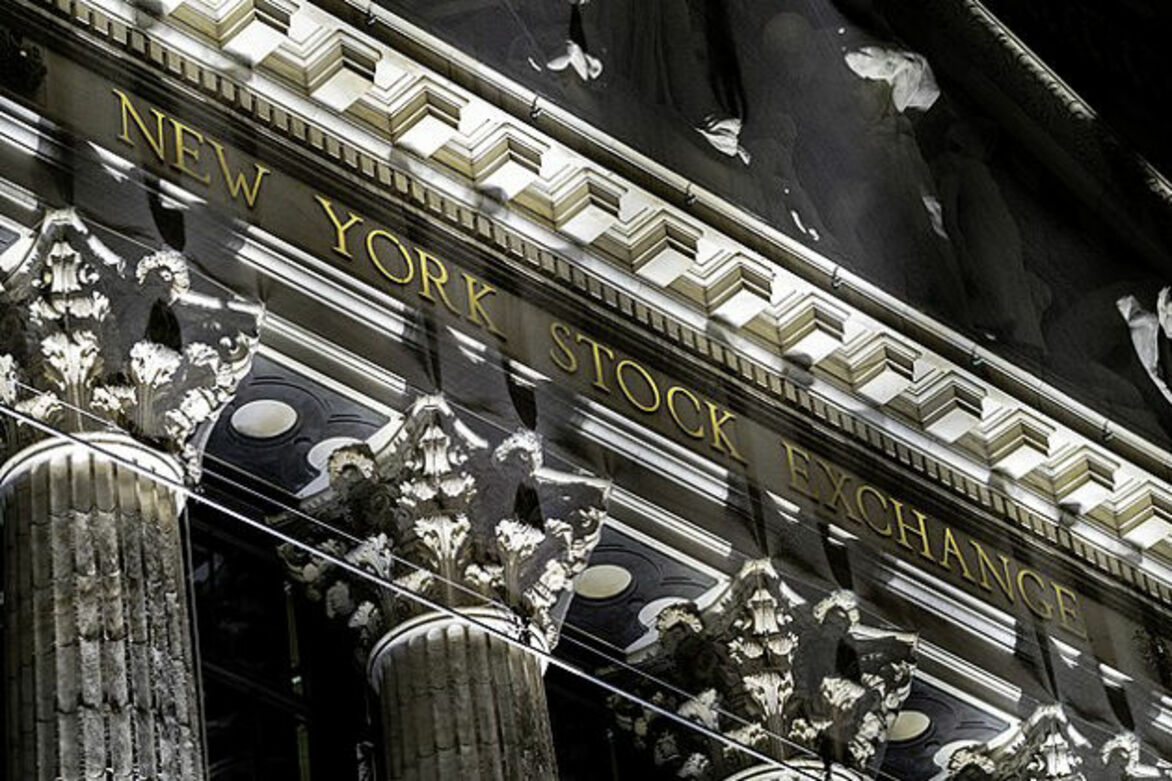 Oil prices drop sharply despite US strikes on Iran