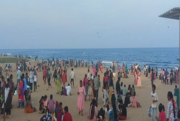 TN: Pongal celebrated at Thiruvanmiyur beach amidst tight security