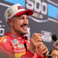 Joey Logano edges Ryan Blaney in OT to win Daytona Duel 1