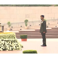 UAE Land Forces Commander Major General Yousef Maayouf Saeed Al Hallami pays tributes at National War Memorial