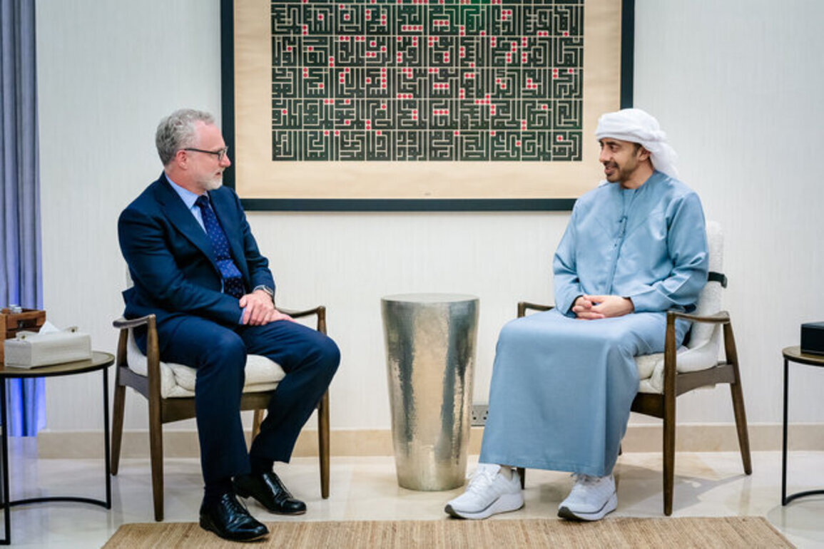 Abdullah bin Zayed receives Canadian Prime Minister's Senior Advisor on Foreign, Defence & Security Policy