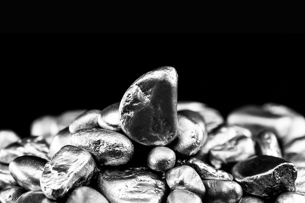 Legacy deals itself into nickel game