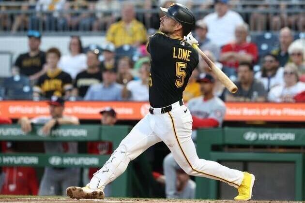 Pirates use massive sixth to clobber Nationals 16-5