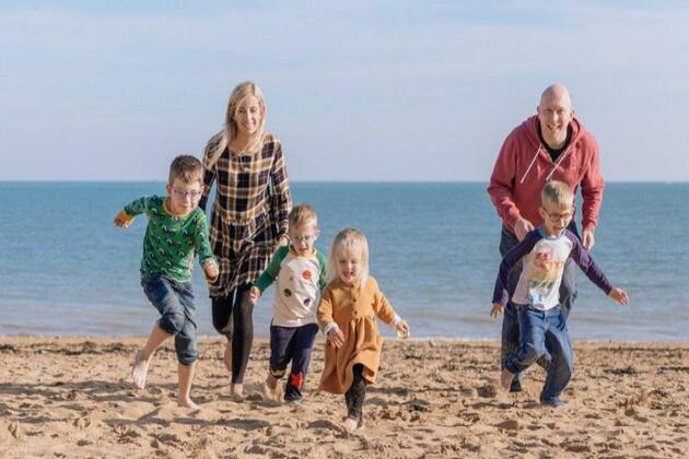 Share the Beauty of the Devon Landscape With Colleagues, Family and Friends