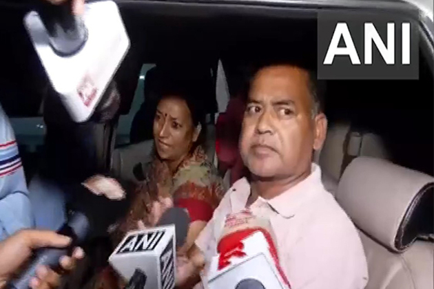 KIIT suicide case: Grieving parents arrive at mortuary in Bhubaneswar