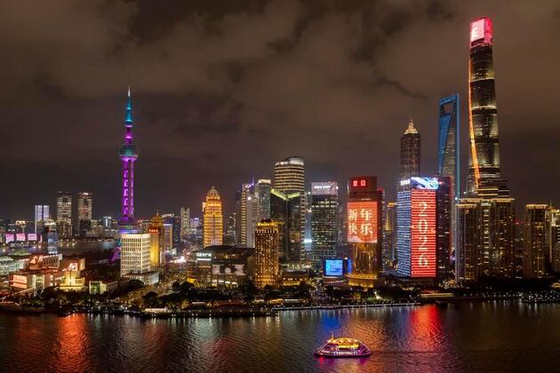 Update: Shanghai's GDP exceeds 5.67 trln yuan in 2025