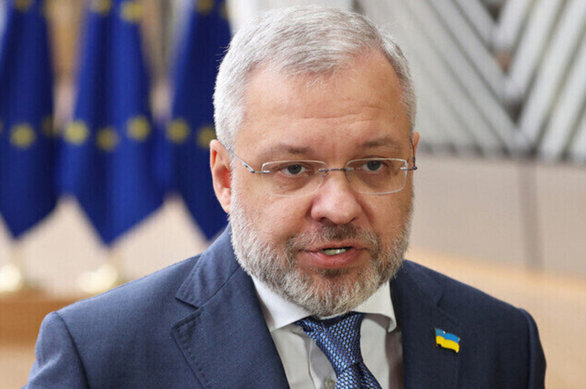 Ex-Ukrainian energy minister detained in corruption probe