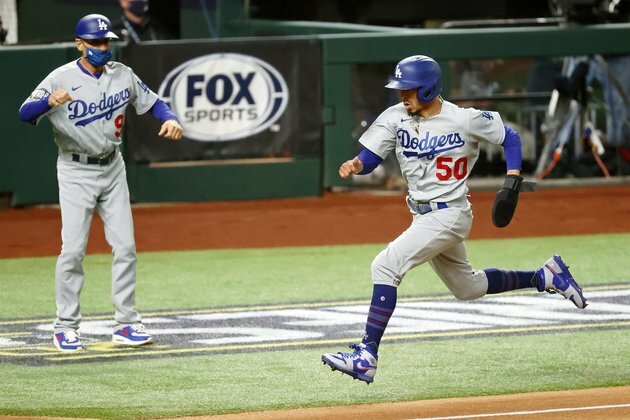 World Series sets new ratings low