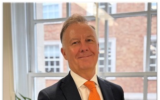 Oberon Investments hires ex-JM Finn COO Barry Smead as head of investment management 