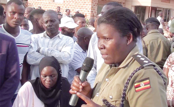 Susan Ikuuku ng’ayogera eri abatuuze. Susan Ikuuku ng’ayogera eri abatuuze.
