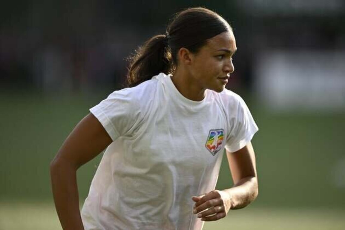 Reports: Thorns F Sophia Wilson exercises record $1M option