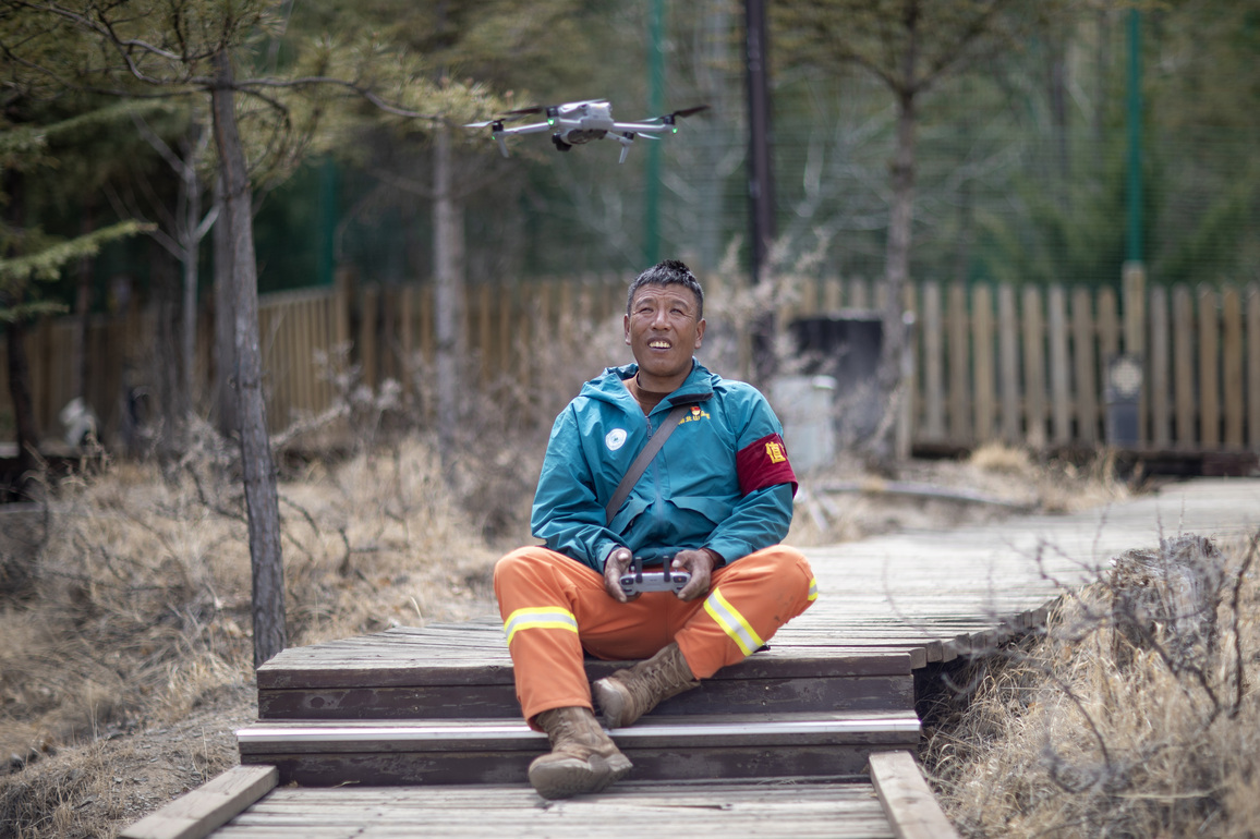 CHINA-XIZANG-LHASA-FOREST RANGER (CN)