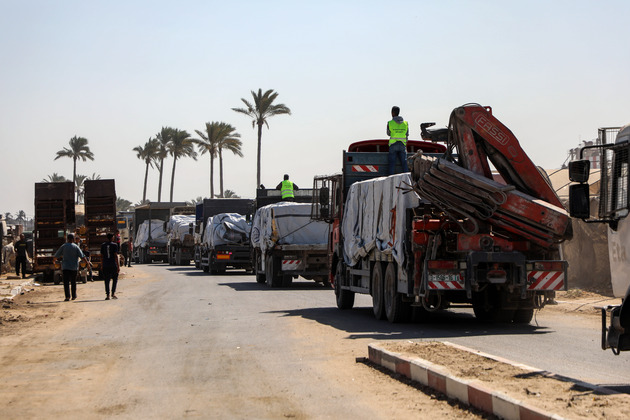 MIDEAST-GAZA-TRUCKS-AID SUPPLIES