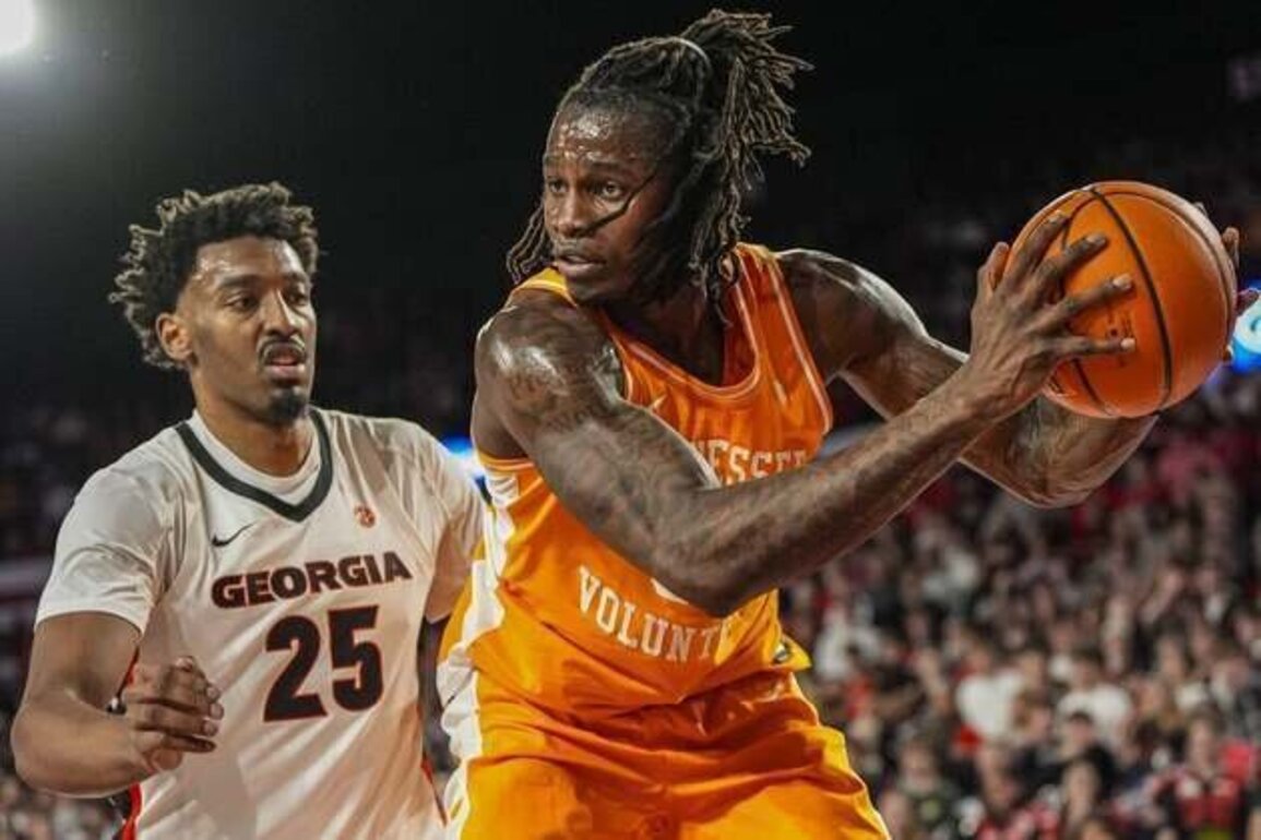 Tennessee holds on for overtime win against Georgia