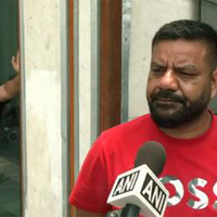 "Multiple illegal hotels running, they should be shut," says eyewitness of Malviya Nagar fire incident