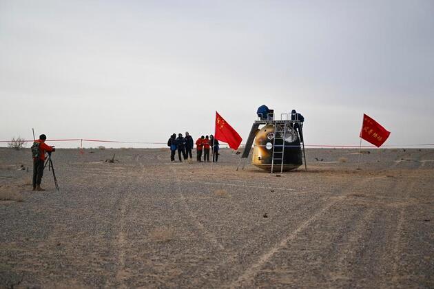 Update: China's Shenzhou-20 return capsule touches down on Earth