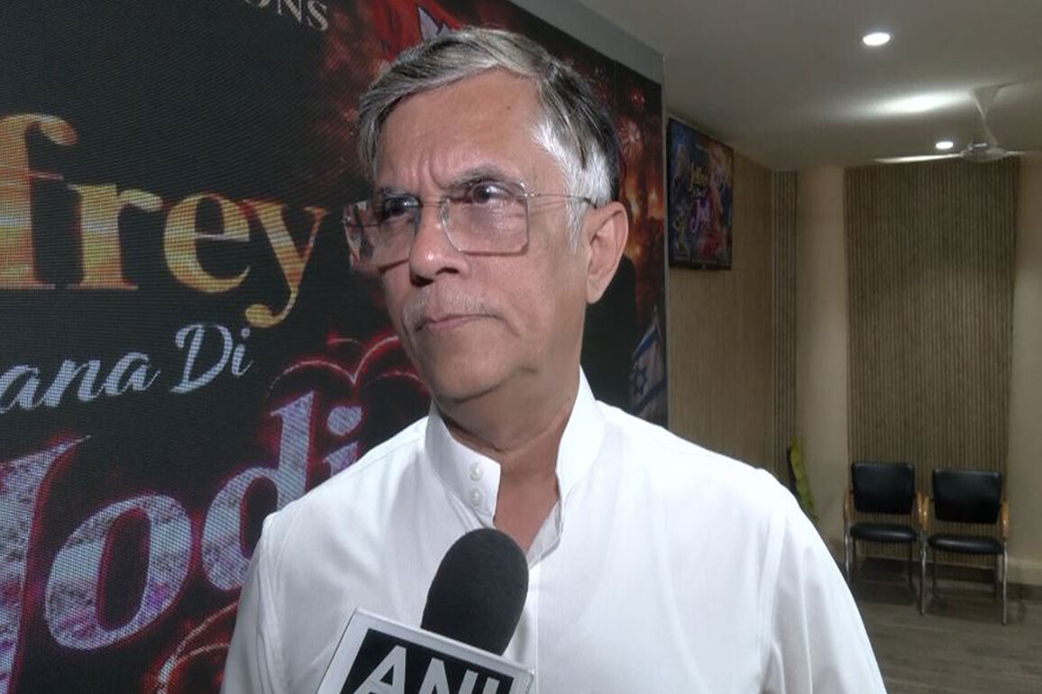 "At whose behest does PM go abroad?": Pawan Khera on PM Modi's Israel visit